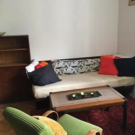 Habitación en casa particular Large Near The City Center *